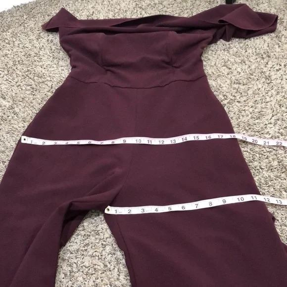 Alexis Kendall Wide Leg Jumpsuit Size Medium Maroon Red Ruffle Strapless
